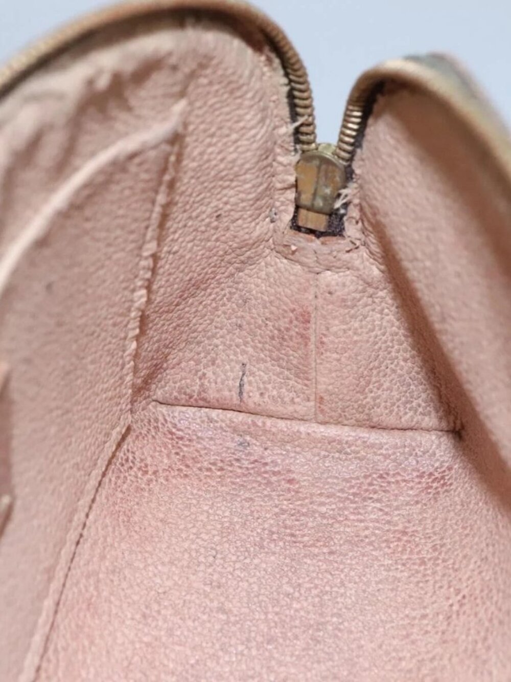 LOUIS VUITTON Monogram Pochette Cosmetic PM Cosmetic Pouch M47515 LV Auth BD289 - Picture 12 of 16